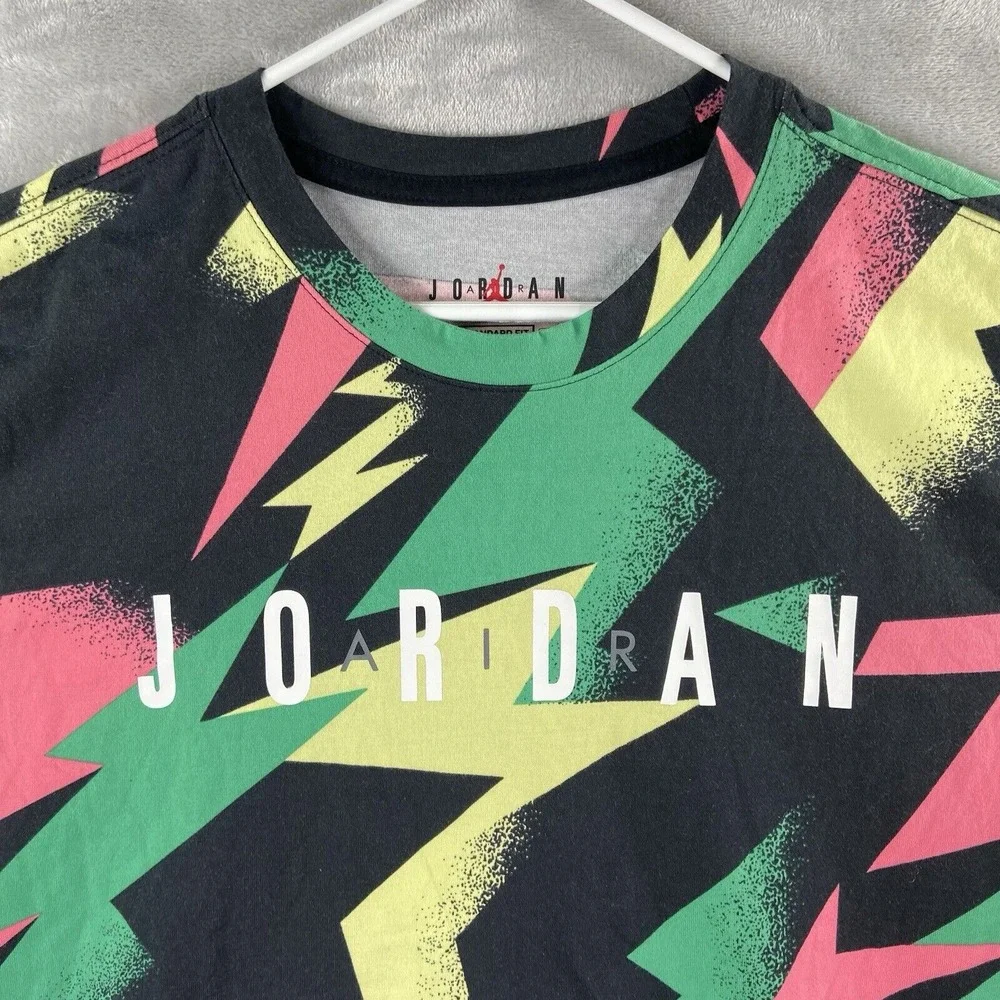 Air Jordan T-Shirt mens Small Standard Fit Multicolor Geometric Crew Neck Cotton